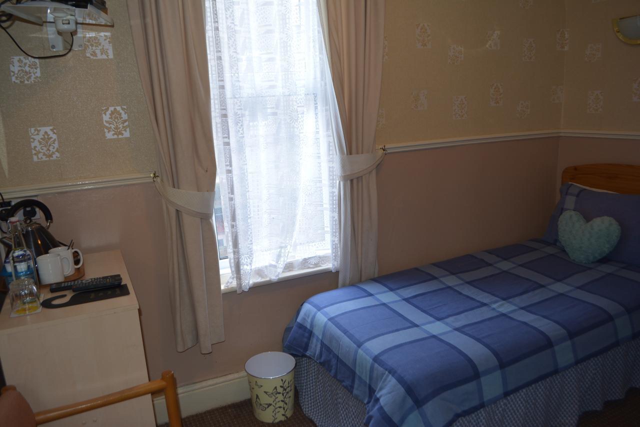 Holm Lea Hotel Bed & Breakfast