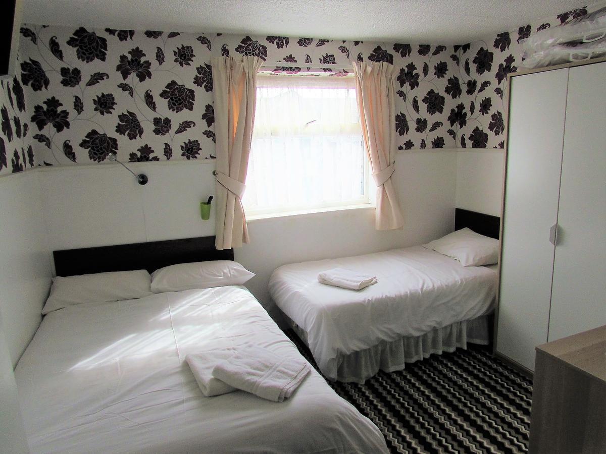 Rhoslyn 2* Blackpool