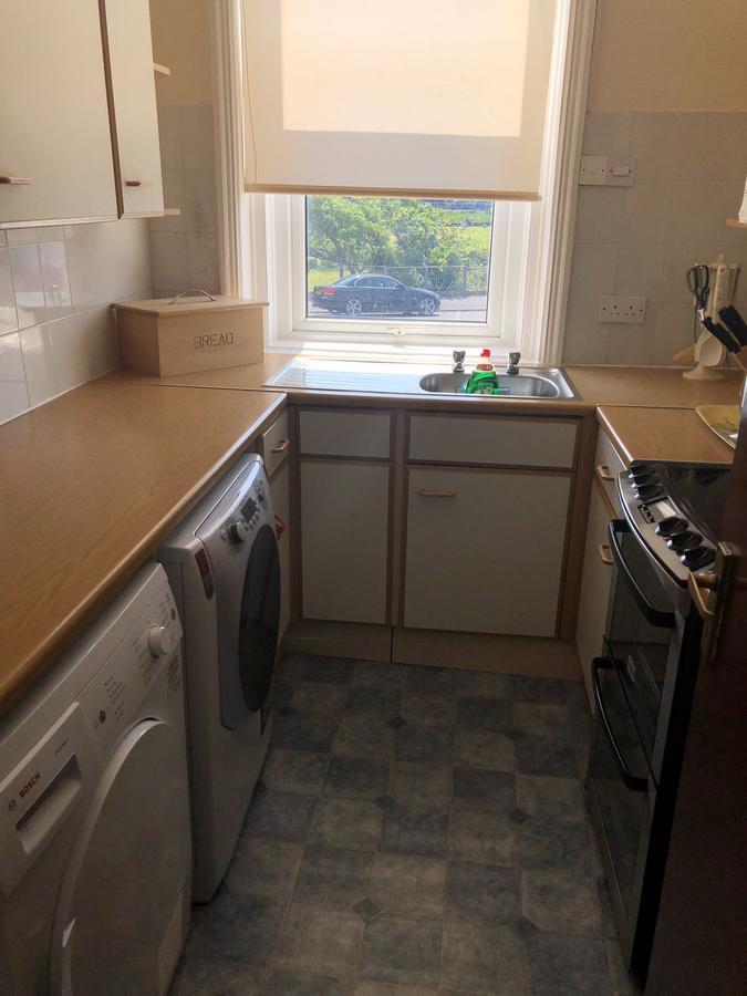 Thorncliffe Apartment *