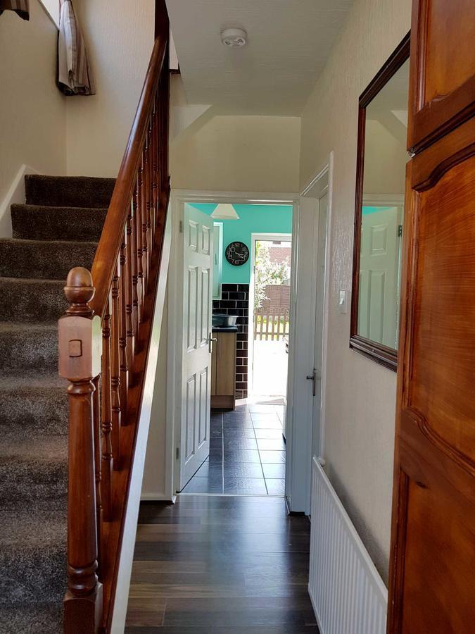 Blackpoolholidaylets Salmesbury Avenue Families And Contractors Only *