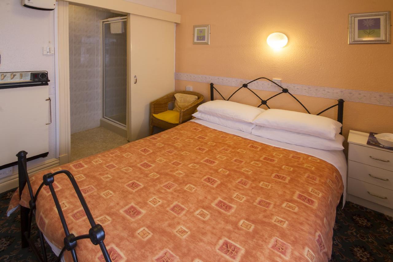 Guest house Brooklands Over 50'S Only Blackpool