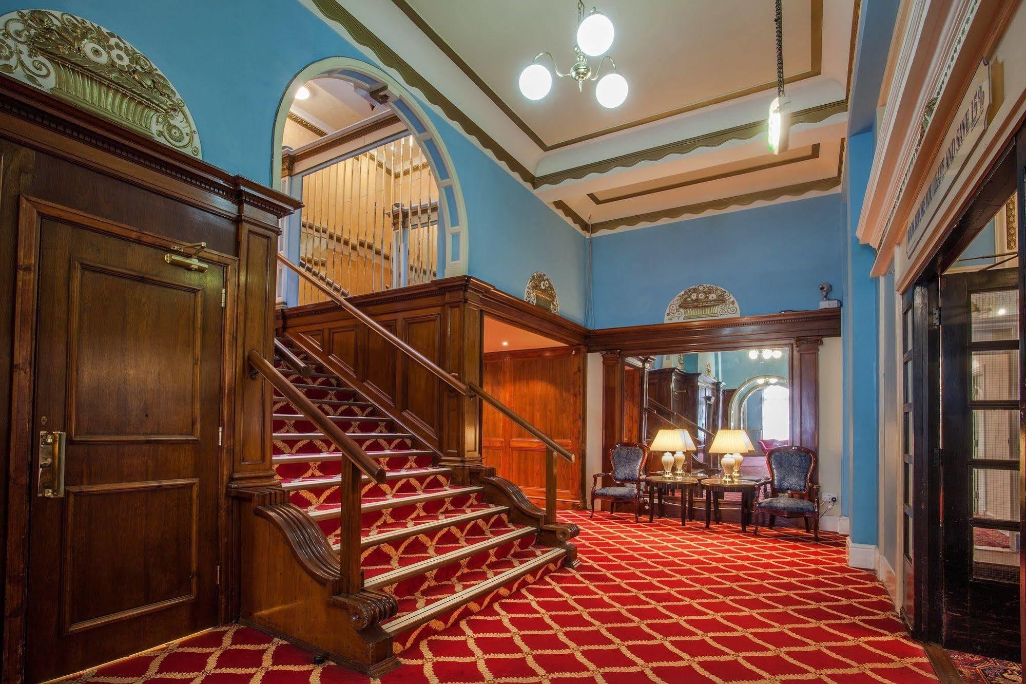 The Metropole Hotel 3*