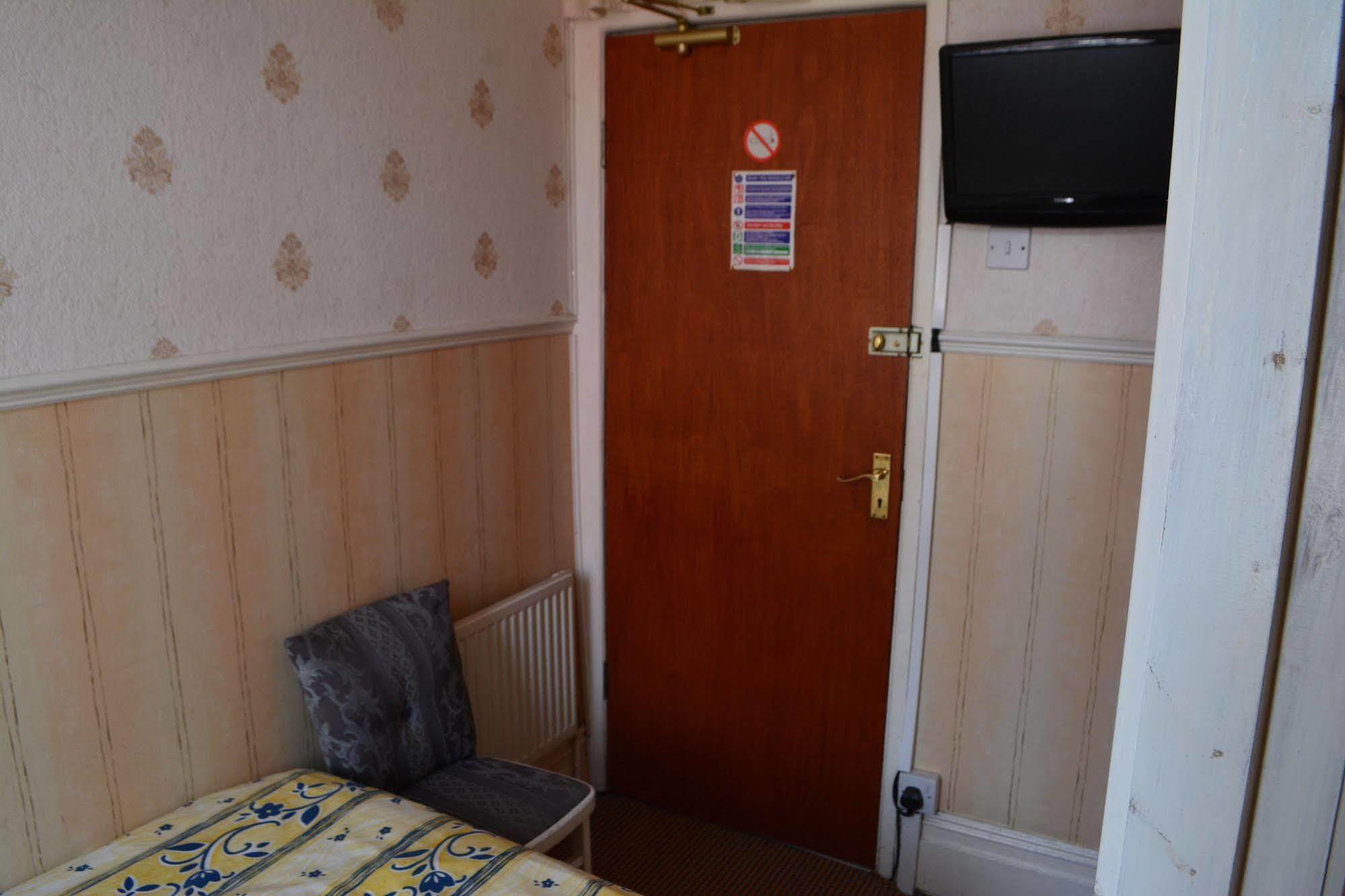 Holm Lea Hotel Bed & Breakfast
