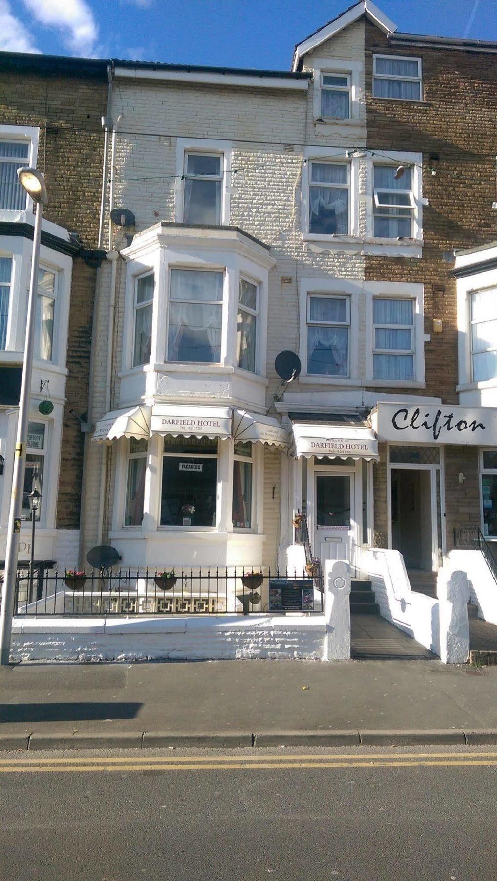 Darfield 2* Blackpool