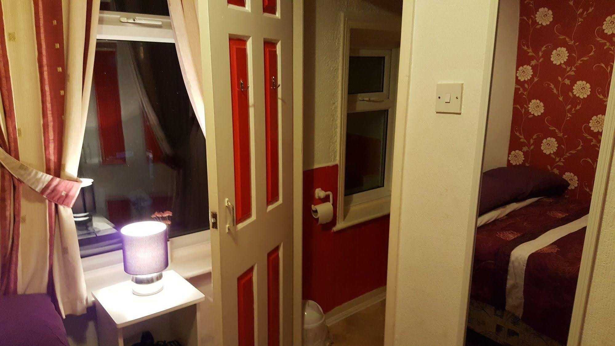 Guest house Darfield 2*