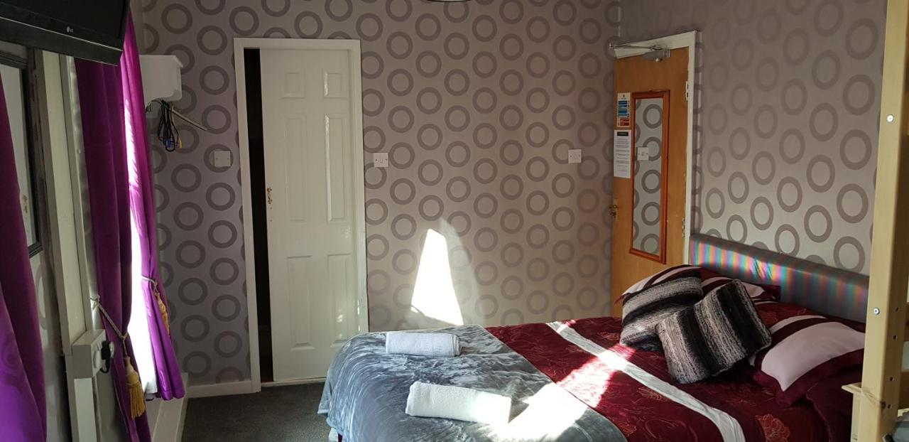 Darfield Guest house 2*