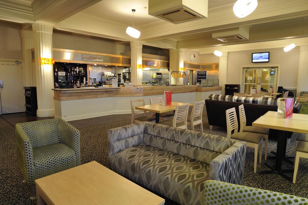 Cliffs Hotel