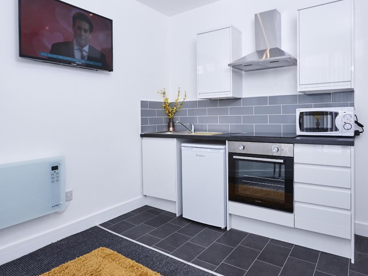 Apartment Midway *