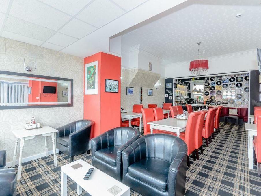 Benson - Small Families & Couples Only 3*