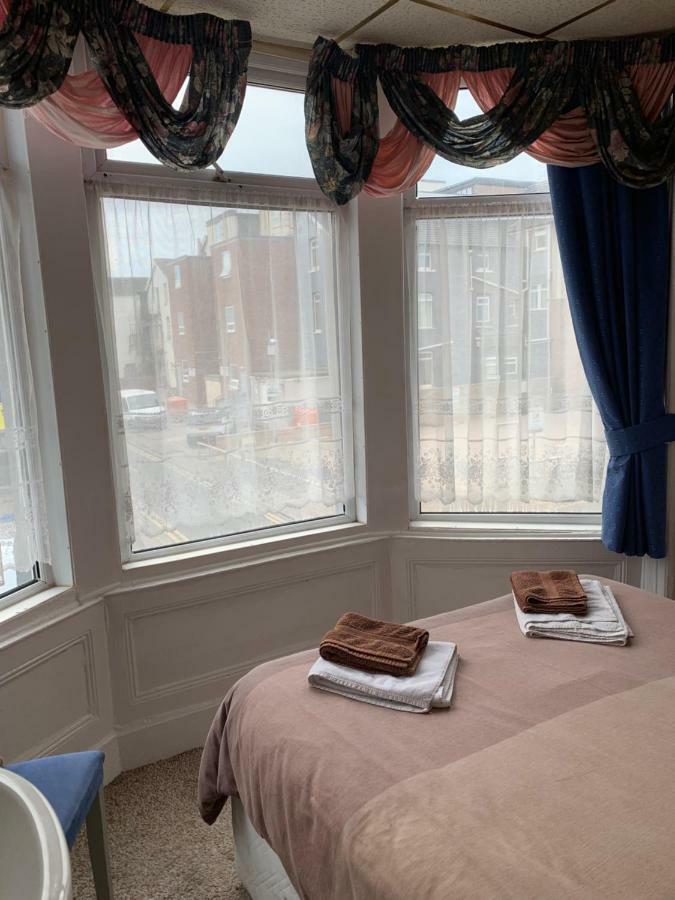 Tres Bon Guest house *