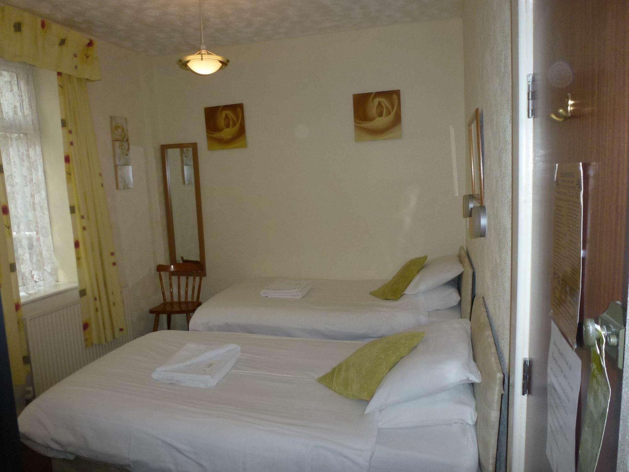 Lindum Guest house 2*