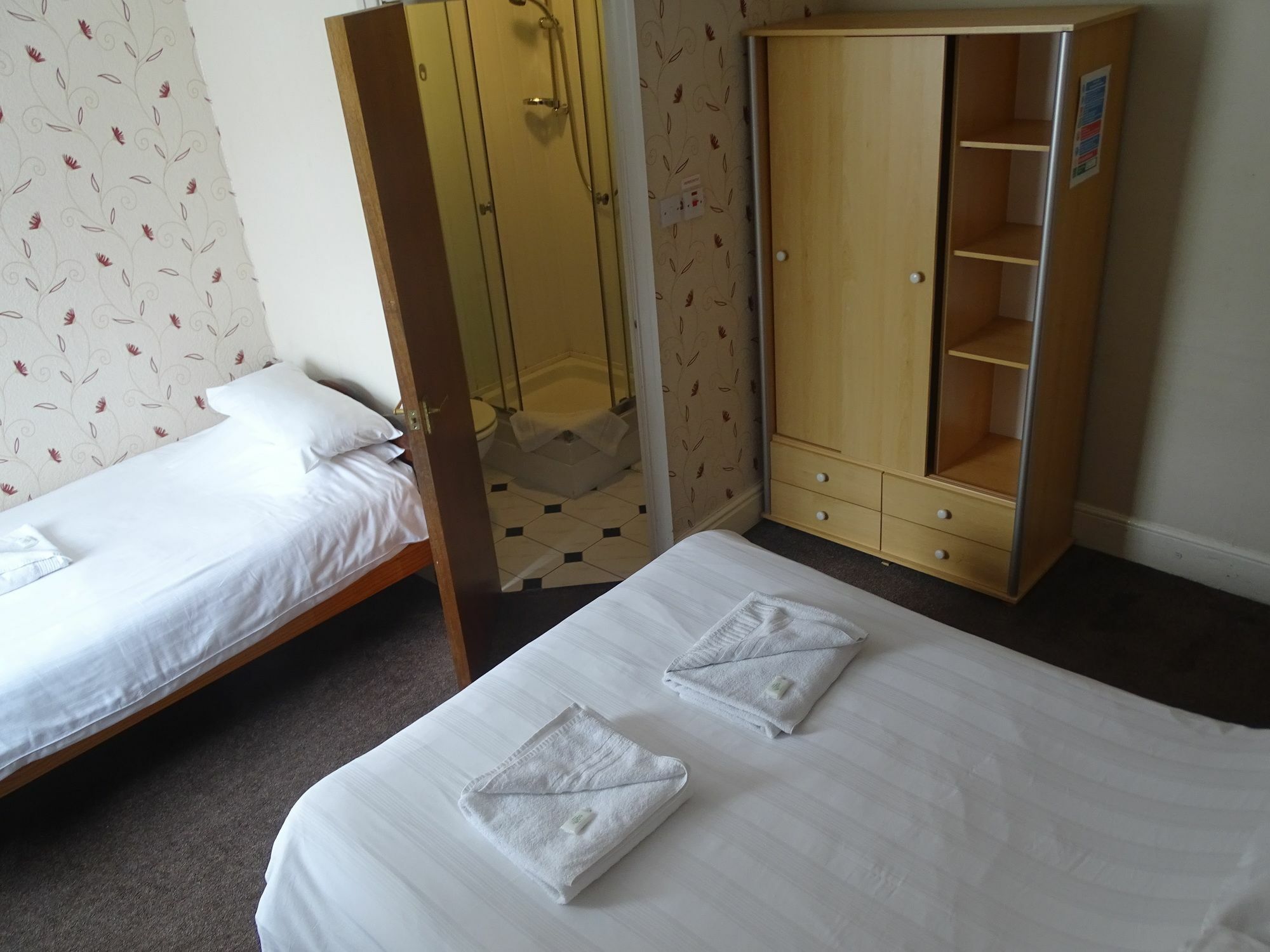 Lindum Guest house