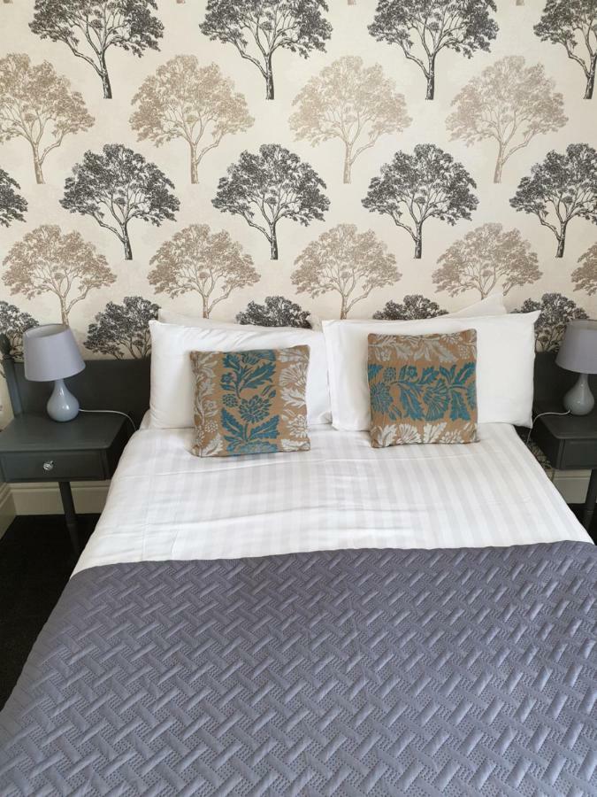 The Montclair 3*