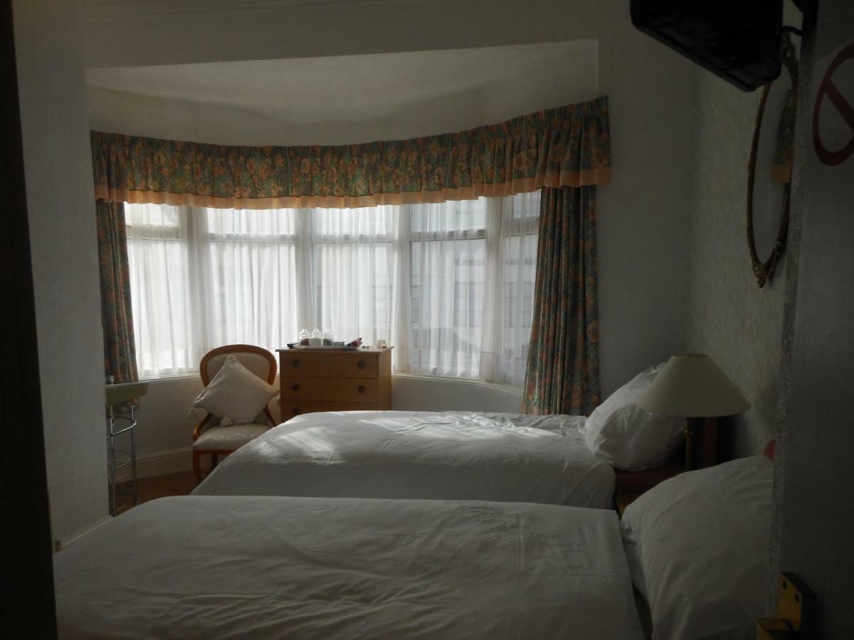 Glenmere Guest house 3*