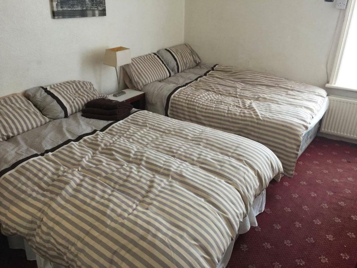 Guest house The Midway *