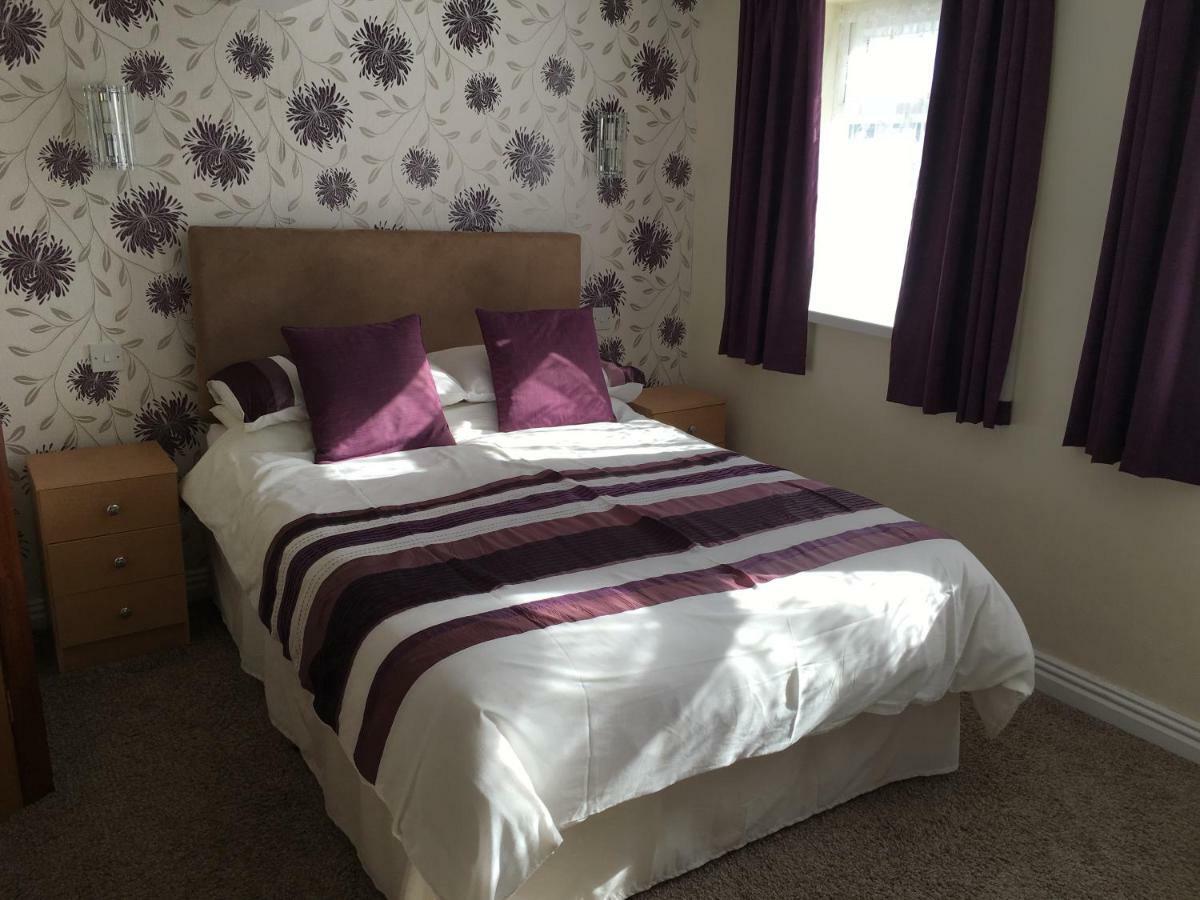 Camelot House Bed & Breakfast