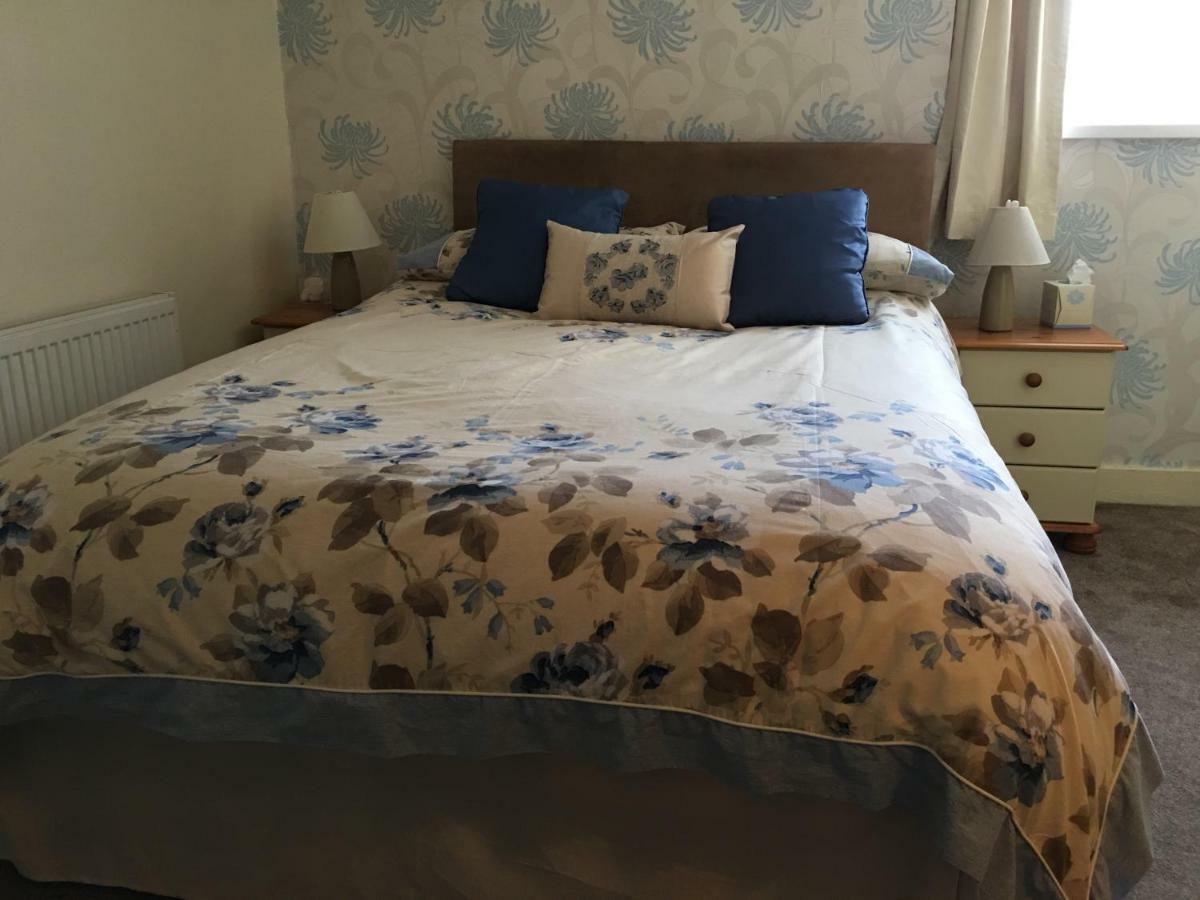 Camelot House Bed & Breakfast