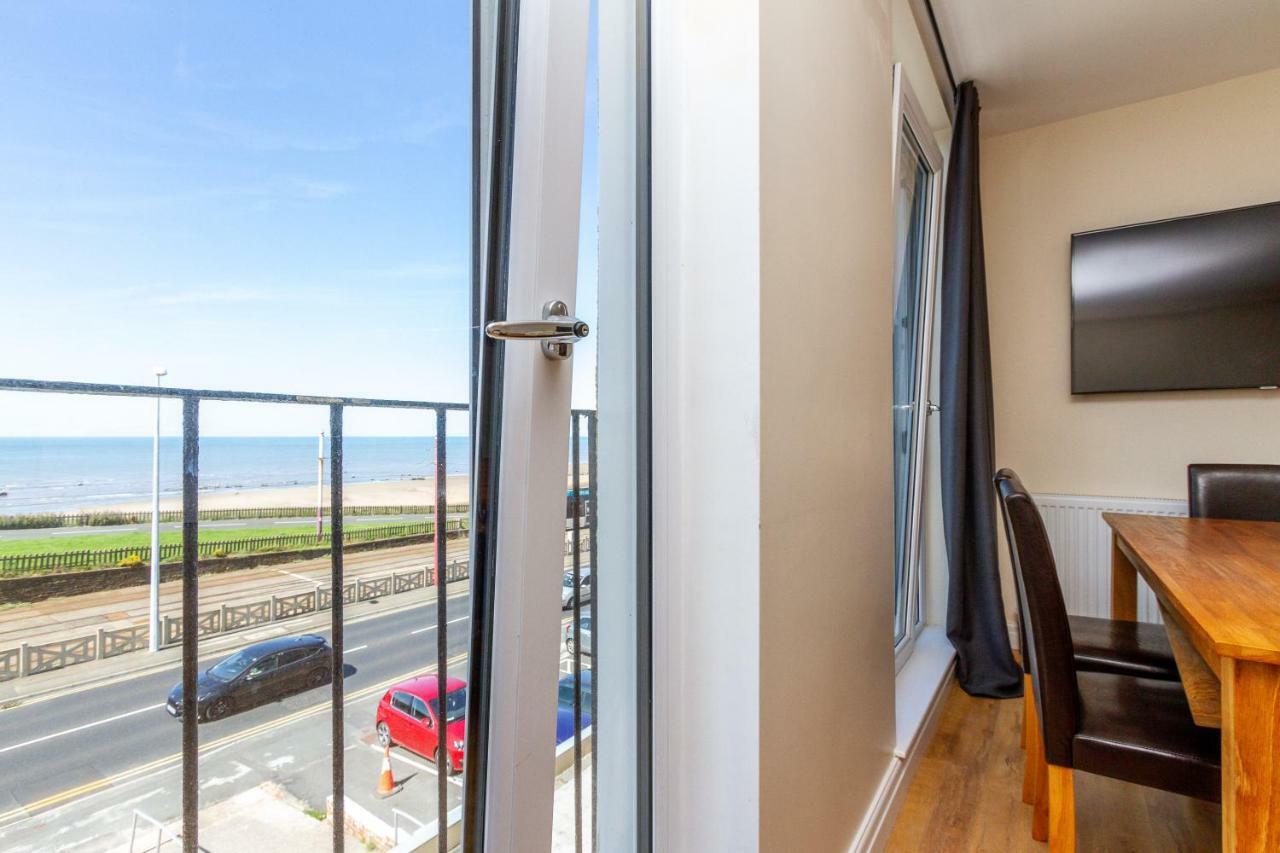 Granada Queen's Promenade Apartment Blackpool