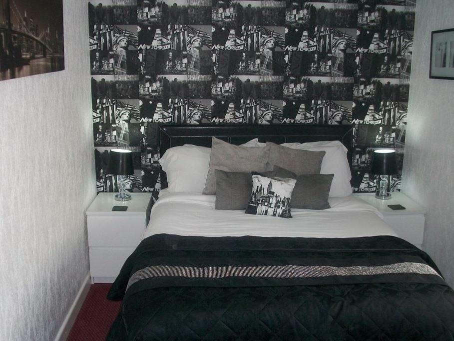 Bed & Breakfast Benson - Small Families & Couples Only