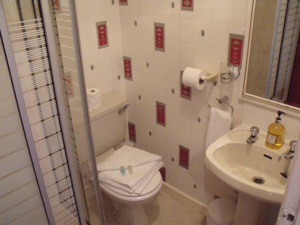 Benson - Small Families & Couples Only 3* Blackpool