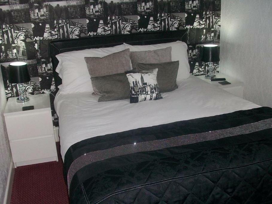 Bed & Breakfast Benson - Small Families & Couples Only