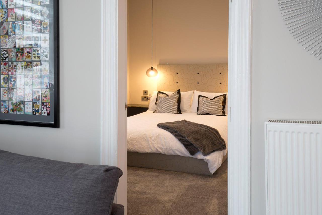 Blackbird Luxury 3 Blackpool
