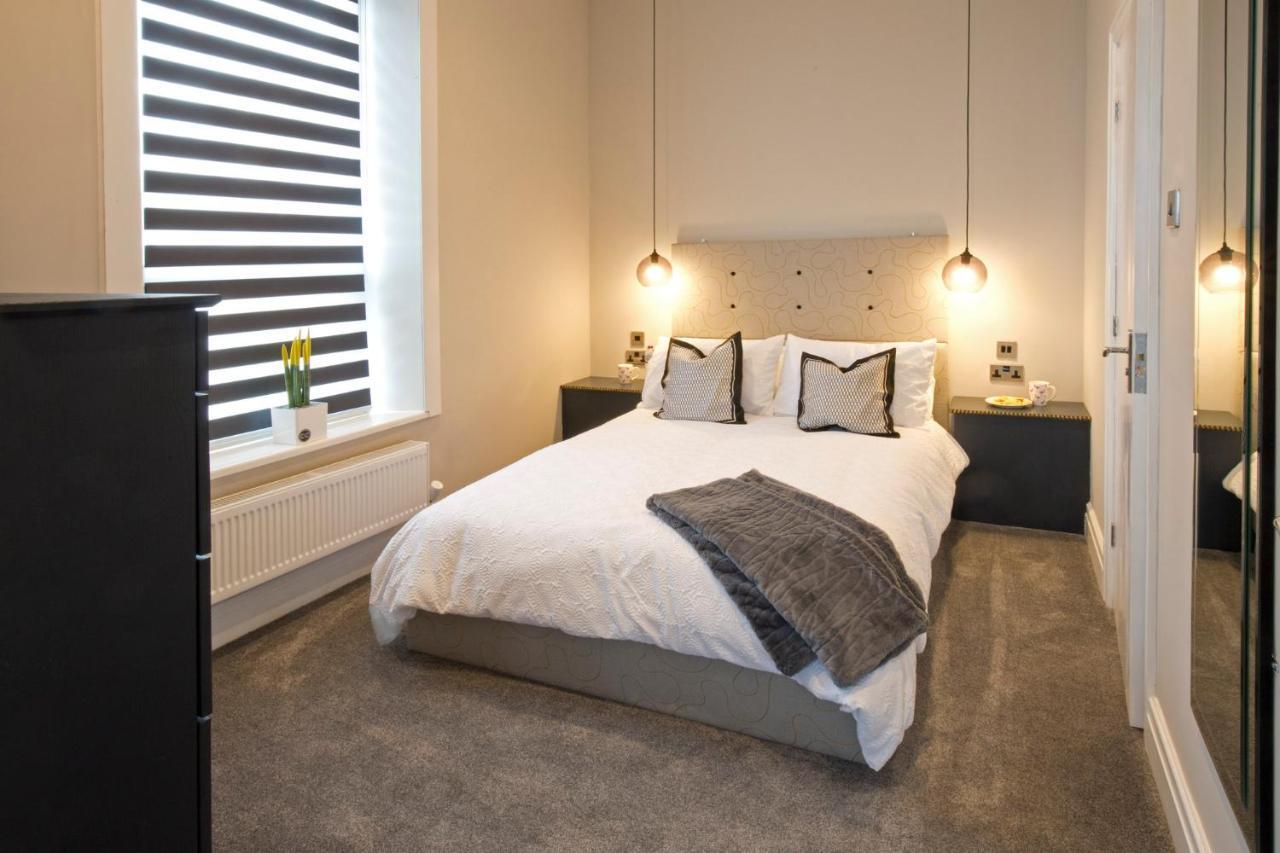 Blackbird Luxury 3 Blackpool