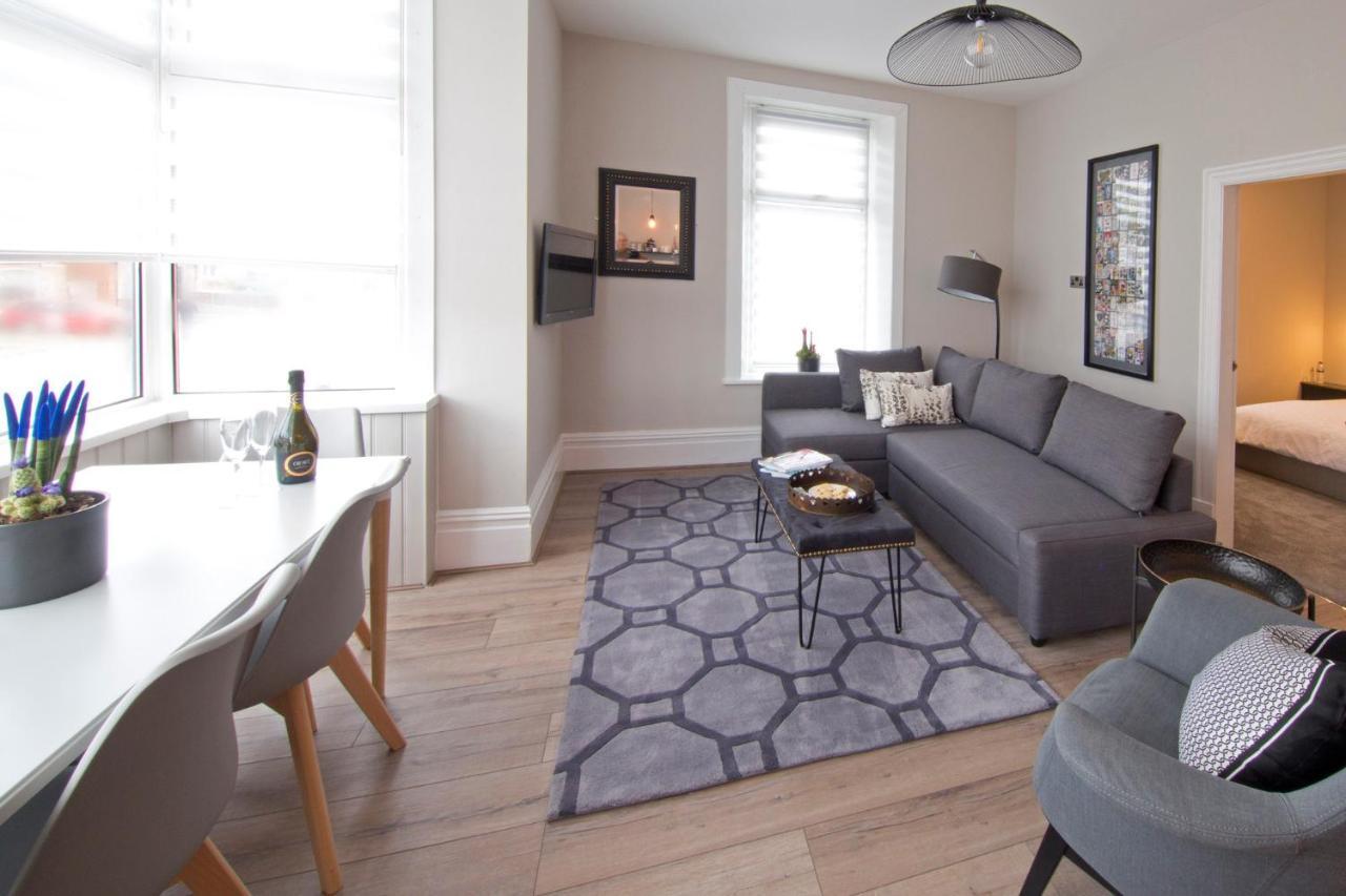 Blackbird Luxury 3 Apartment Blackpool