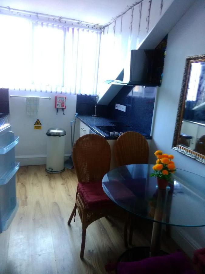 Apartment K.k's North Station Self Catering *