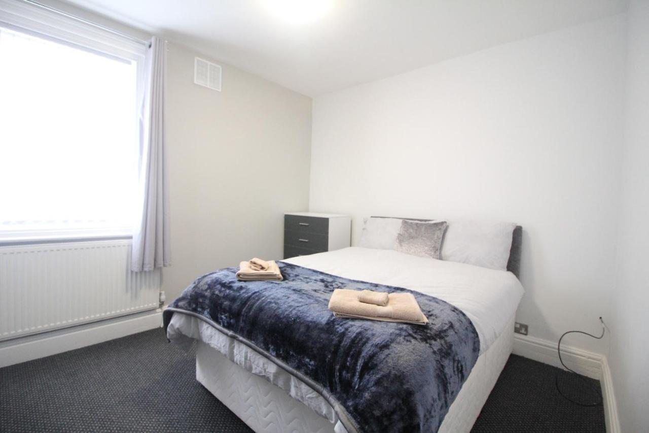 Egerton Choice - Town Centre - Modern And Spacious - Large Holiday home Blackpool