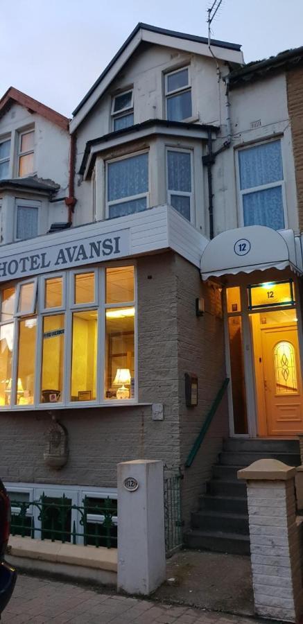 Hotel Avansi *