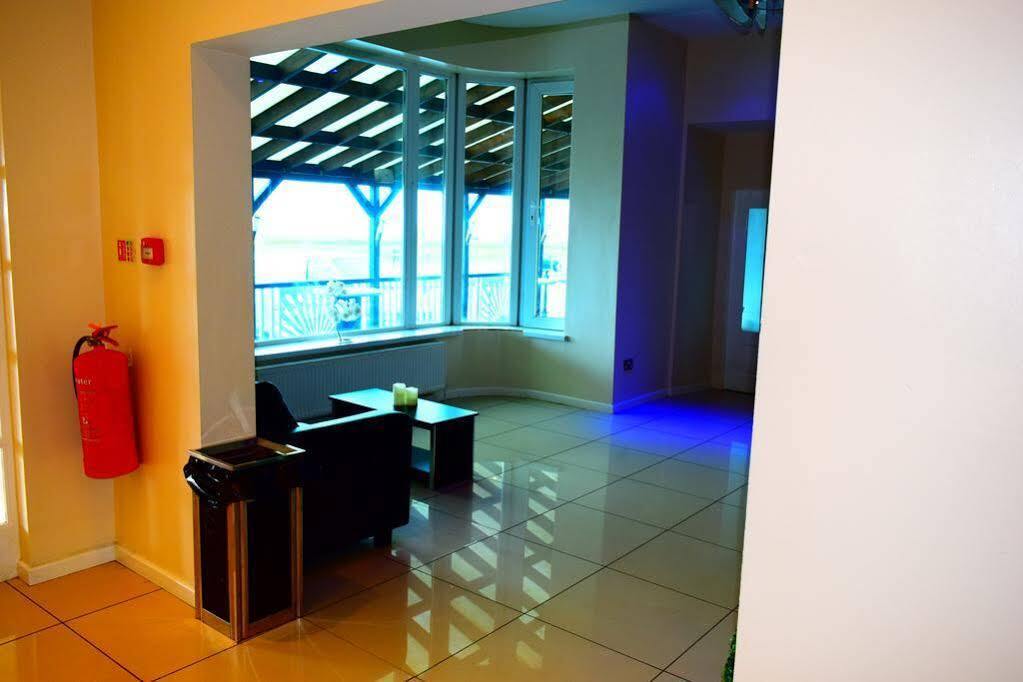 Skye Oceans Bed & Breakfast Blackpool