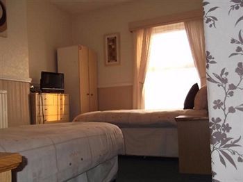 J's Mayfair Guest house
