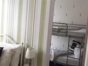 J's Mayfair Guest house