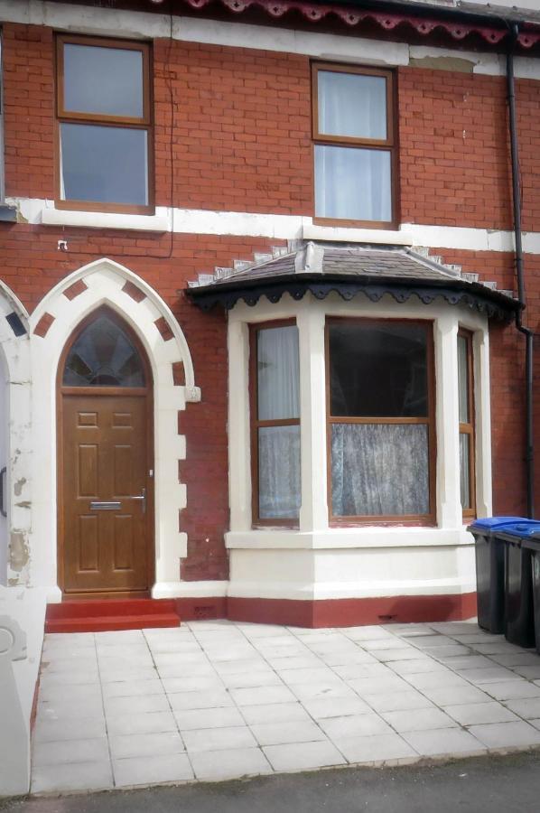 Regent House Holiday - Collection * Blackpool