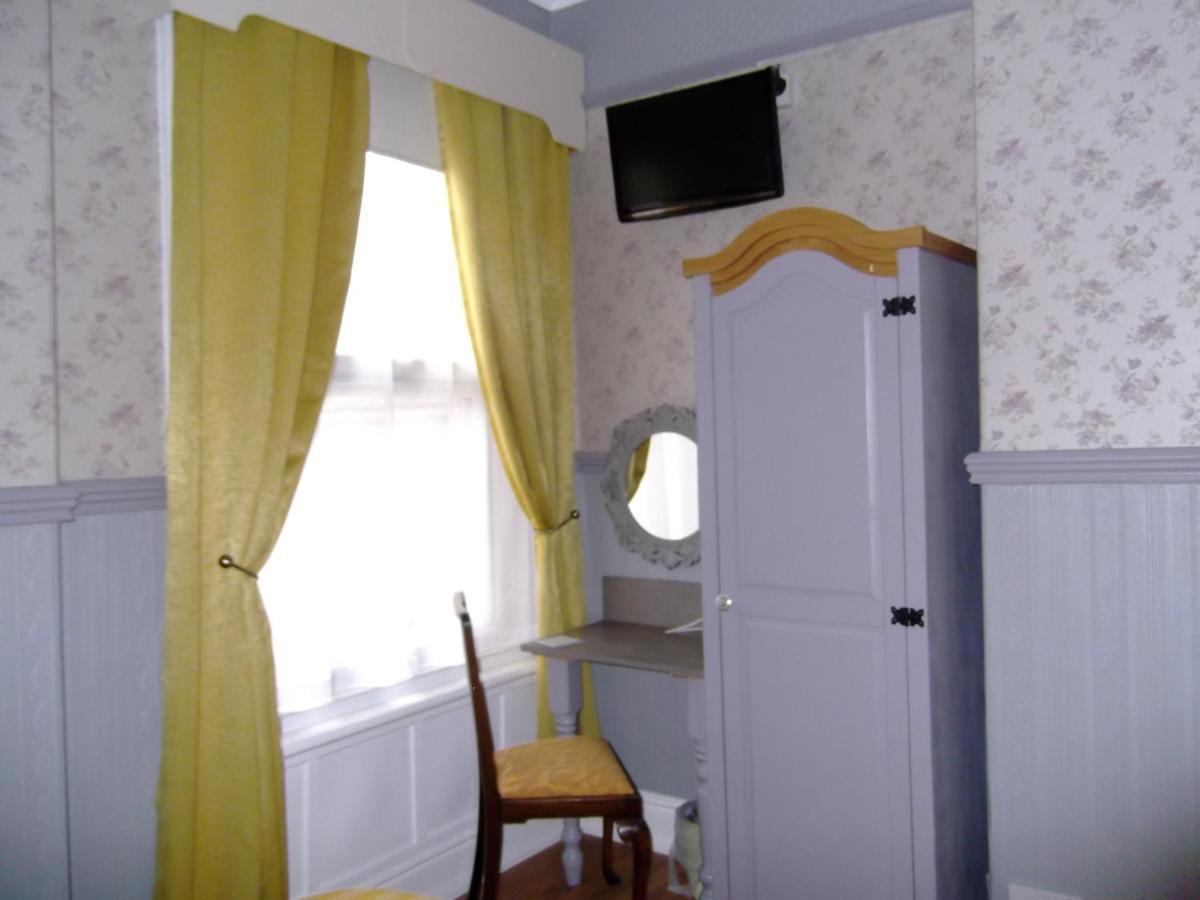 J's Mayfair Guest house