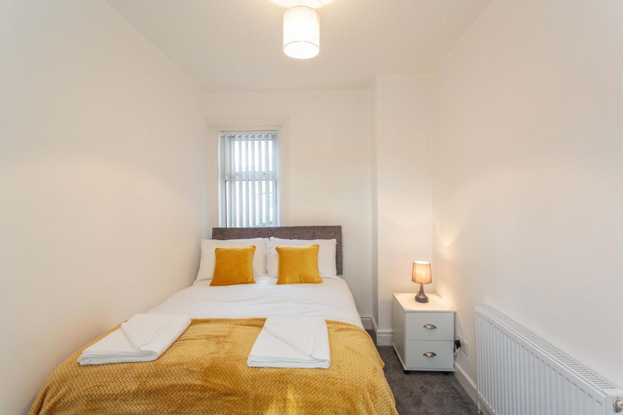 Cherry - Hornby Road Apartment