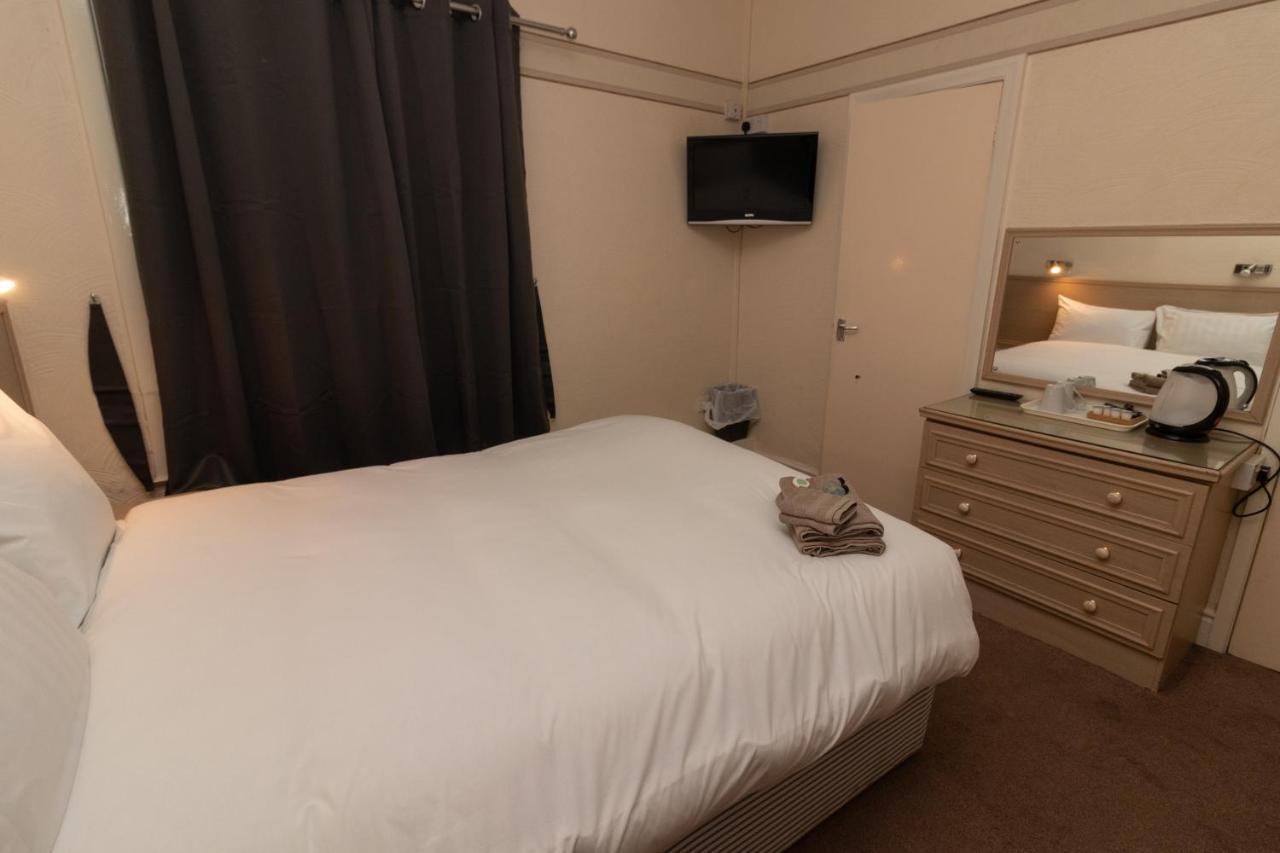 Starlux 3*