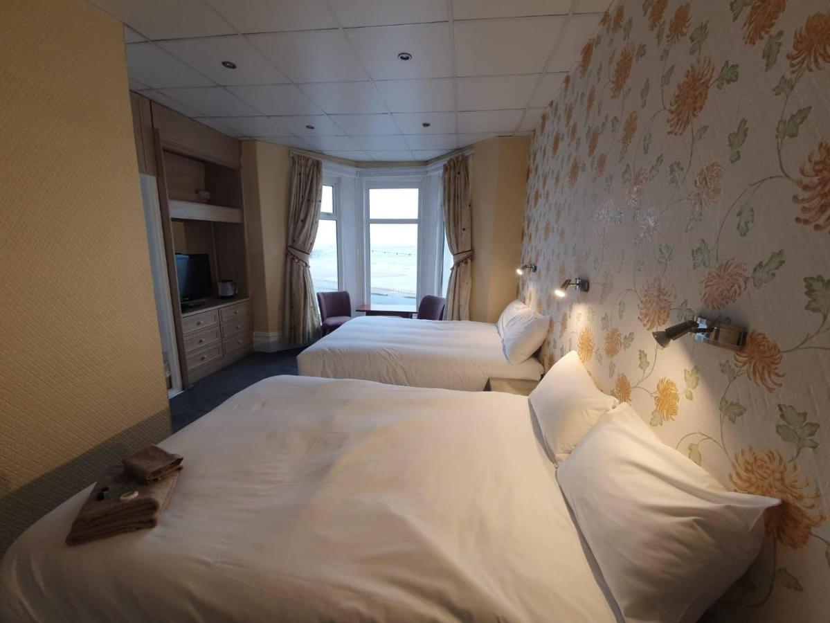 Starlux Blackpool