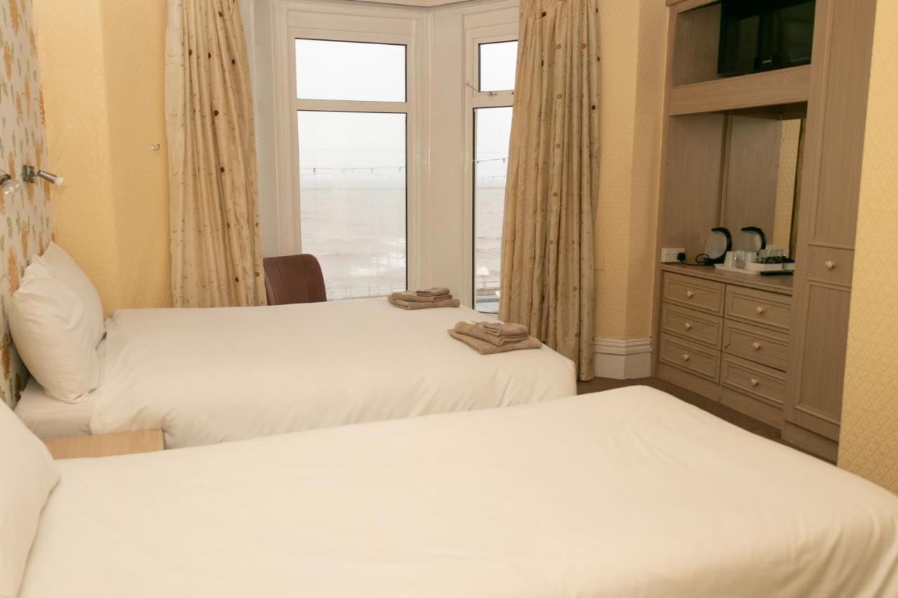 Starlux Hotel 3*