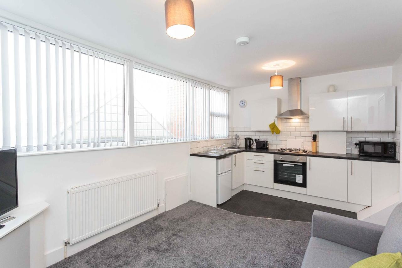 Cherry - Hornby Road Apartment