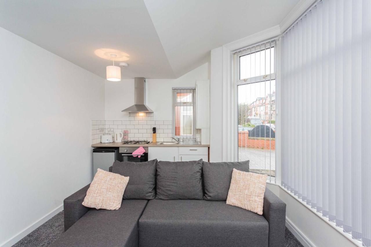 Cherry - Hornby Road Apartment