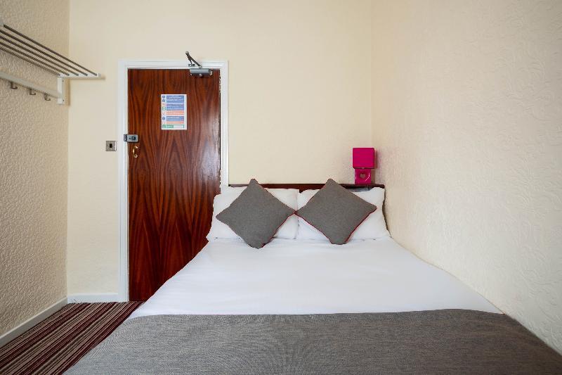 St Kildas, Hotel 3*