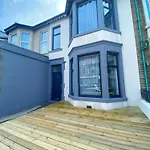 Mayfair Suite - 3X Bathrooms Close To Seafront