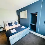 Waterloo House By Sasco