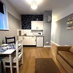 Central Cove Guesthouse