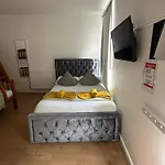 Ariana House Hotel-Families And Couples Only