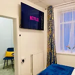 Double Room With Private Bathroom 16 Havelock Street - 6