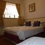 Camelot Hotel - Couples Only