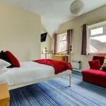 The New Osborne Hotel
